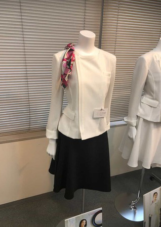 チェック柄を織で表現する上品なジャケットスカート☆ 事務服 受付制服