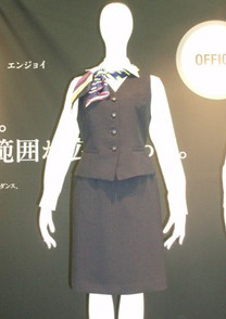 ◇美しいシルエットのオフィス向けエコ制服