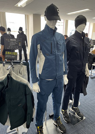 マットな色仕上げのツーバイカラーワークウェア｜作業服・作業着