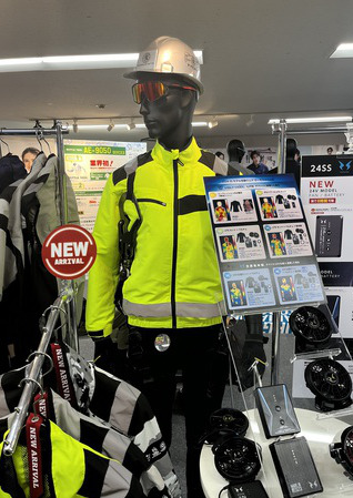 値下　空調服 空調風神服　ファン付き 反射材　LL size アプリでも風量調整 サンエス 空調風神服 反射パイピング付き 安全性の高い脇ファン