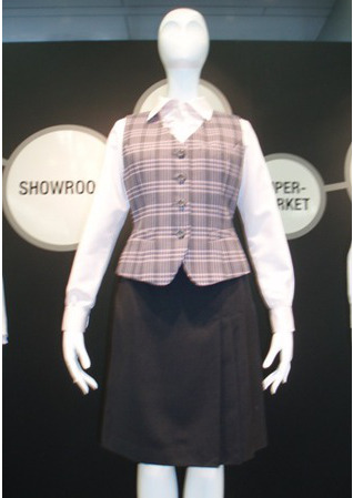 ◇ピンク×グレーチェックのオフィス用制服｜事務服・受付制服｜事務服